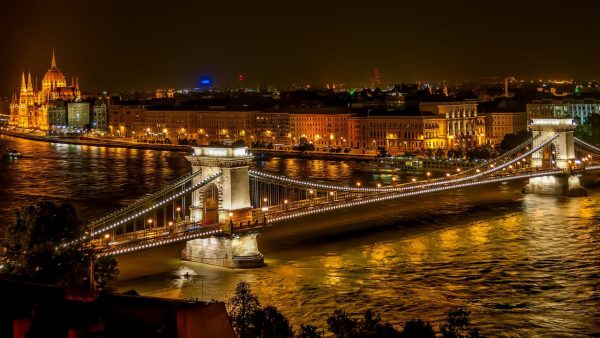 Budapest Screensaver - Image 3