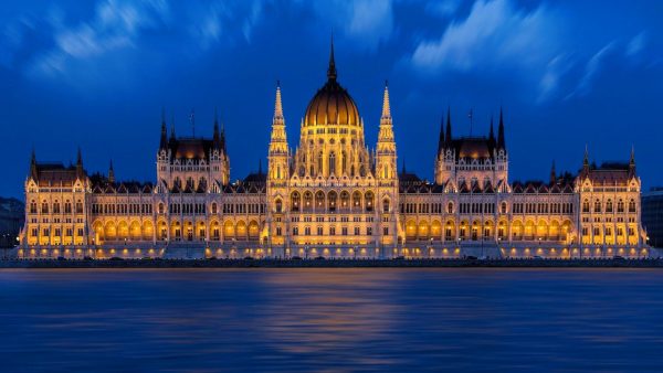 Budapest Screensaver - Image 2